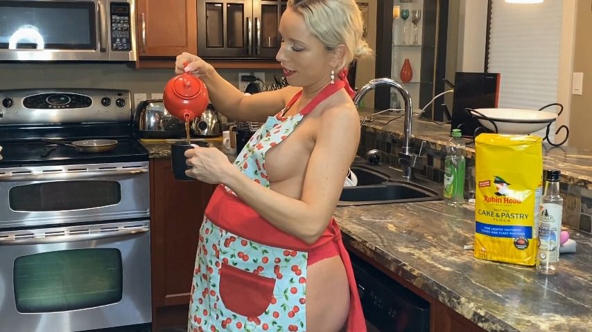 4K - Pregnant and Horny in the Kitchen - April 27, 2023