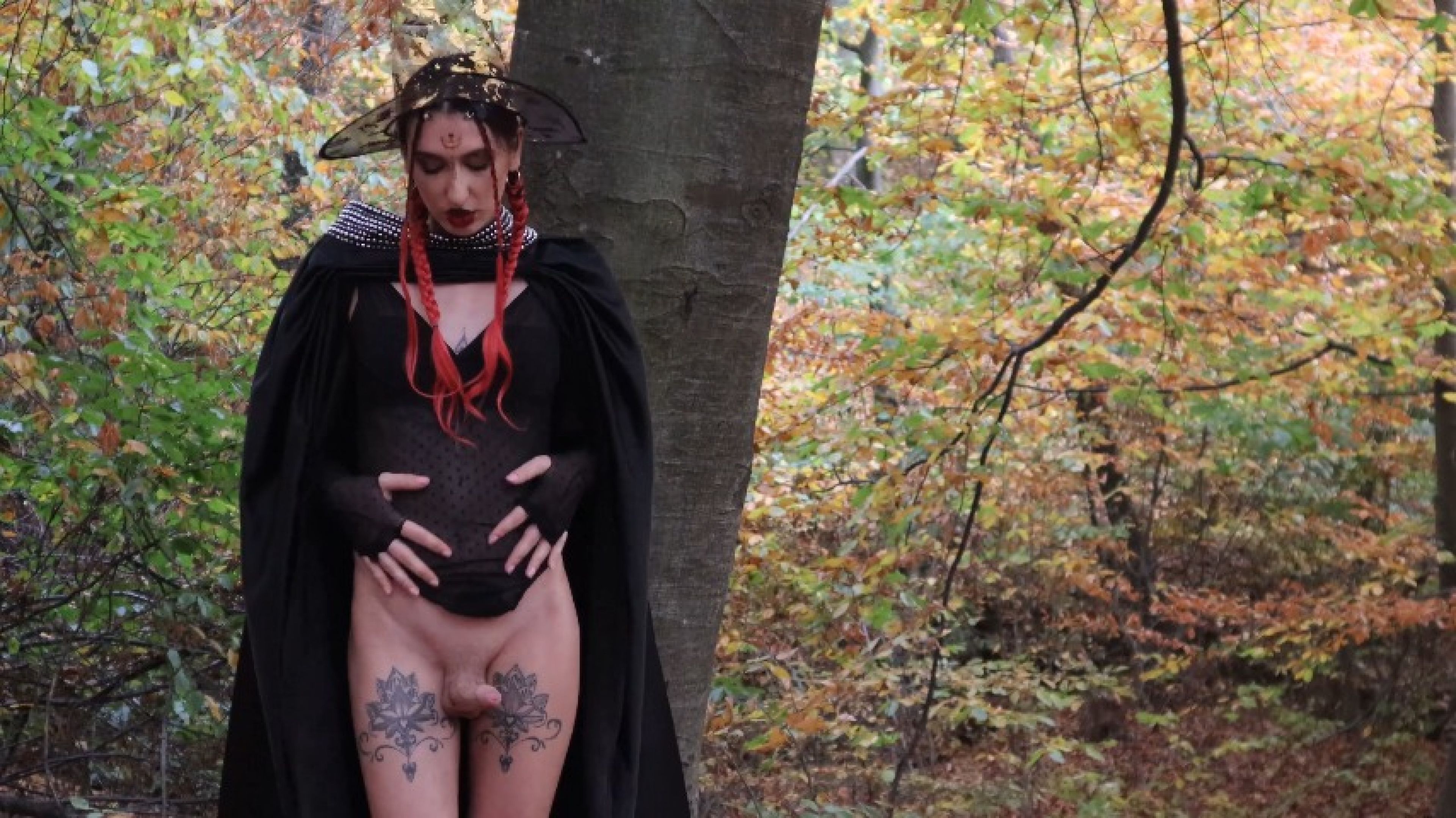 Witch Letisia masturbate in the forest