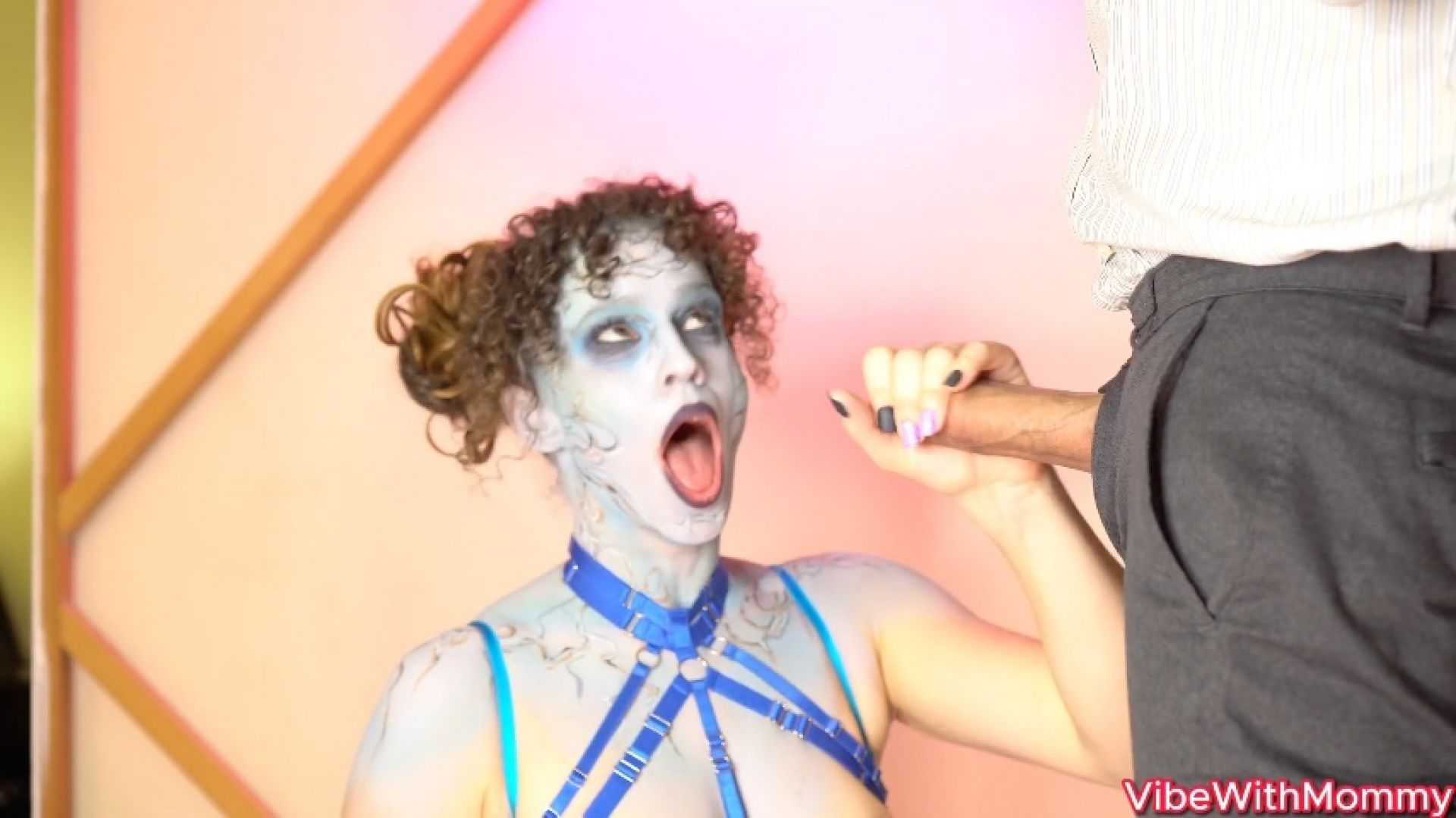 HALLOWEEN ANAL SQUIRT THROAT FUCK WITH HARDLY QUINN - October 16, 2023