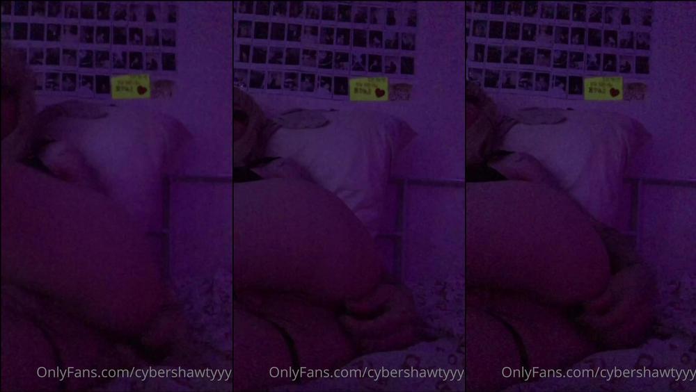 cybershawtyyy 26 11 2021 2285170048 got lonely n sad last night so I fucked myself