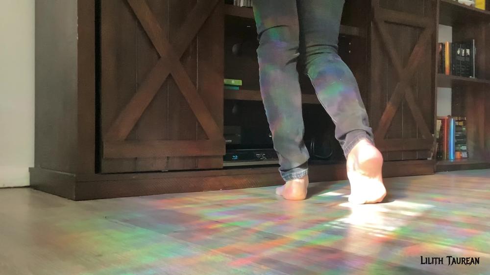 Lilith Taurean - Dirty Feet & Rainbows - Lilith Taurean Does A Dirty Foot Tease Under A Rainbow