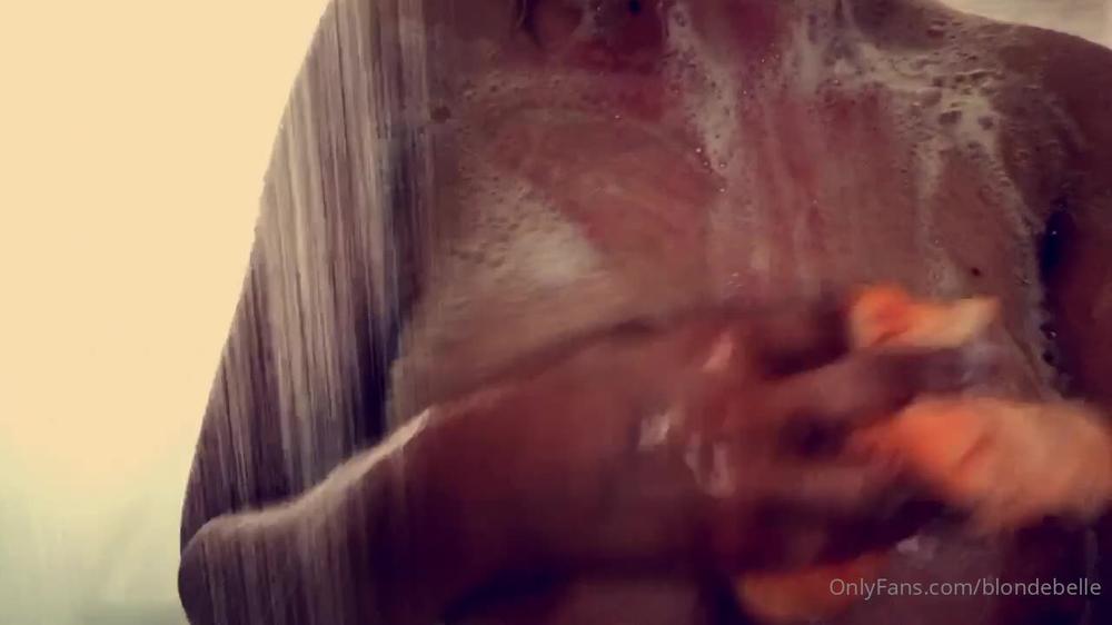 blondebelle 08 09 2020 856077268 Who doesnât love a good shower video