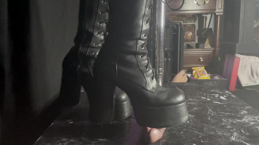 pleasetreadonme 06 05 2022 2446440543 An older clip