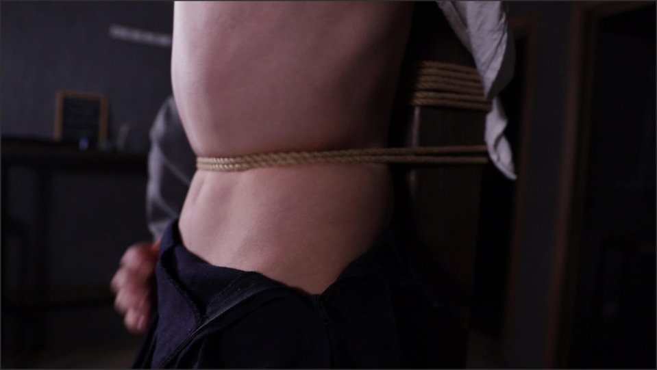Noyuno Olivia Gets Tickleamporgasm With Tied Wais