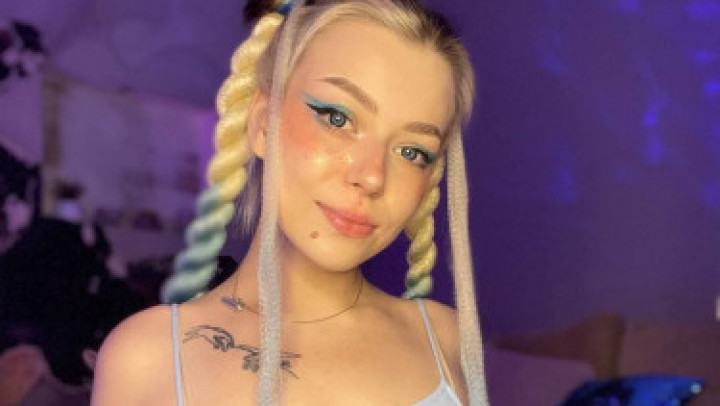 She loves cocks - Nov 4, 2021