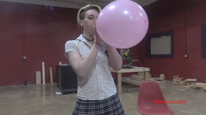 Wood Shop Balloon Pop