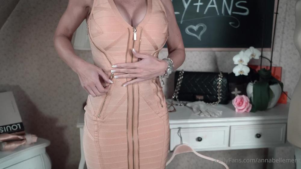 annabellement 03 11 2022 2666345243 herv l ger is the top of the notch when we talk about bodycon dresses are you able to
