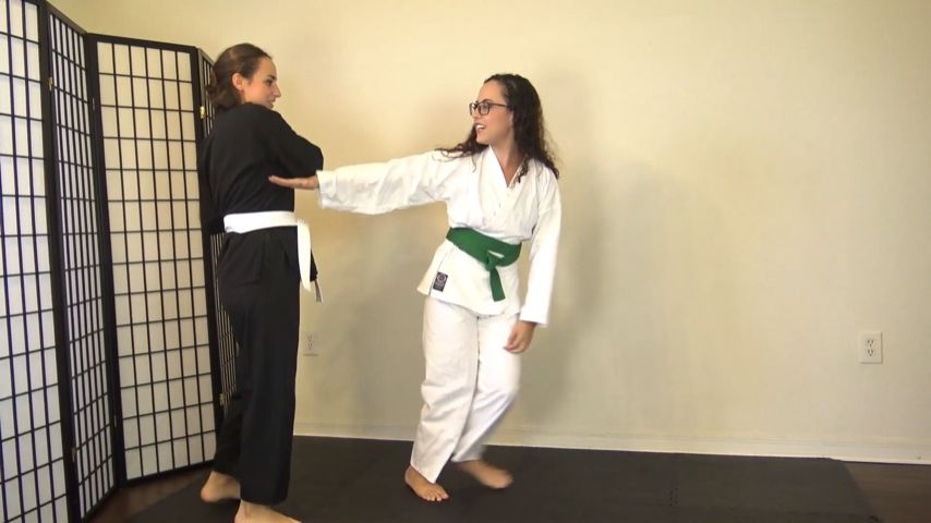 ROXANNE vs KARLY KARATE HAND OVER MOUTH - January 04, 2022