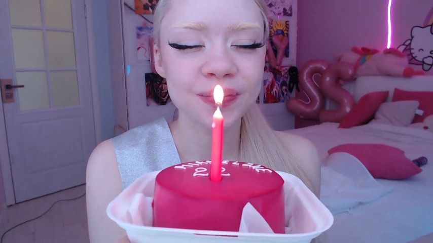 Happy 22nd Birthday Mia - March 10, 2022