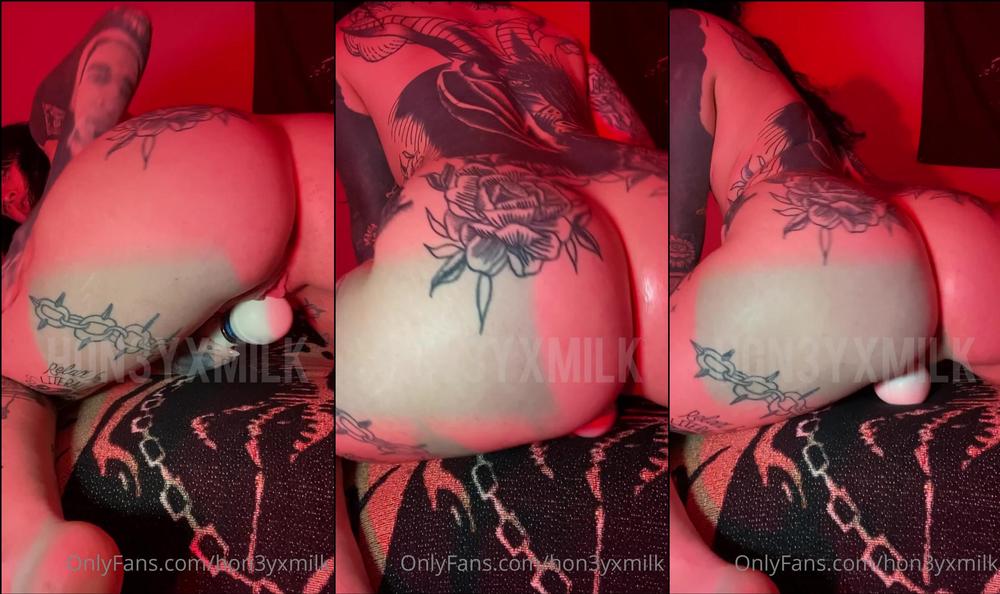 hon3yxmilk 02 12 2020 1372420006 Do you like this angle