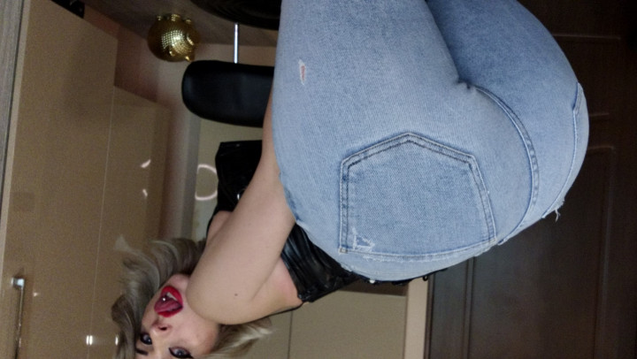 Edging for my ass in jeans - January 04, 2020