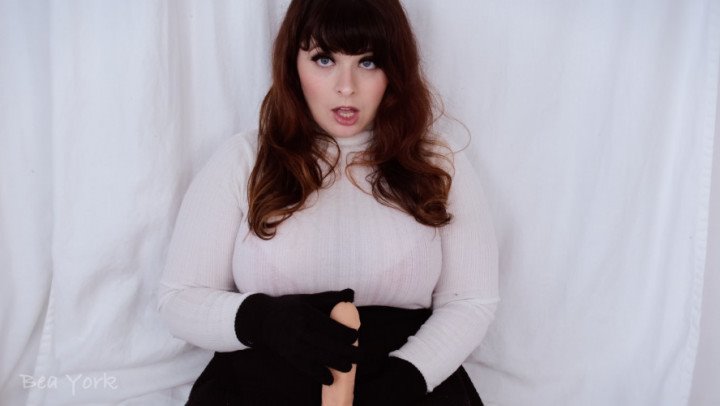 Bea York Knit Gloves Handjob Pt 2