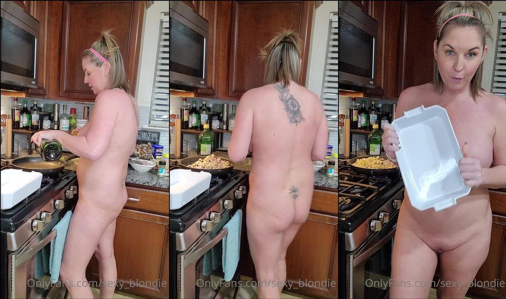 sexy_blondie 11 12 2021 2297415752 Cooked a healthy dinner Want to join Should I start a naked cooking show