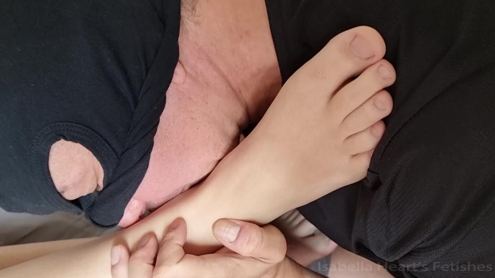 Jerry - I Adore My Young Goddess'S Long Legs (4K)