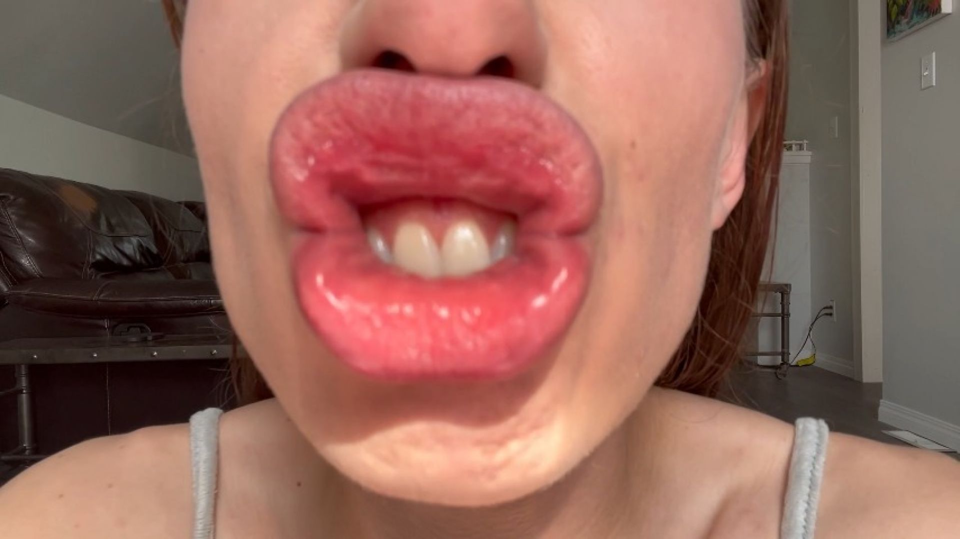 Close Up Lips n Spit - Jun 29, 2023