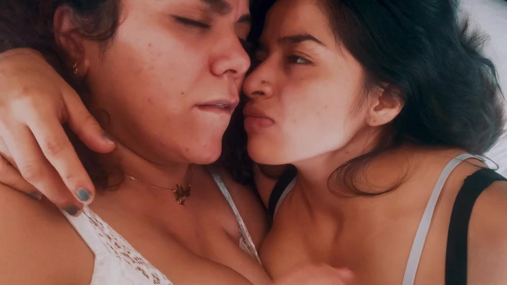 Lesbian Kiss With Cum