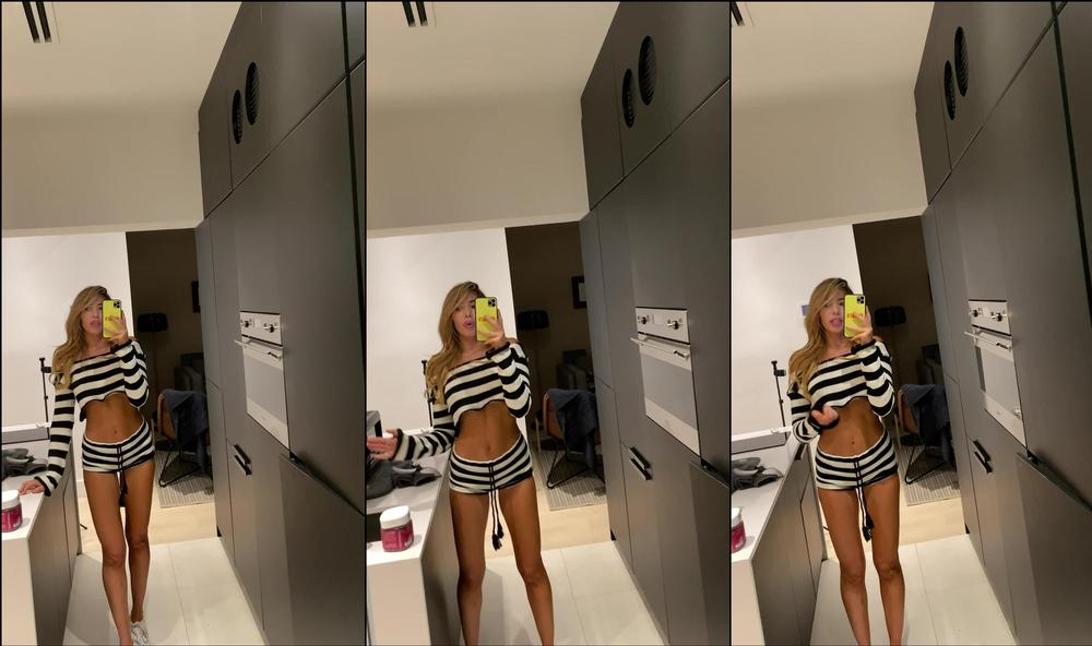 emmycorinne 18 01 2021 2011696592 Updates  )
