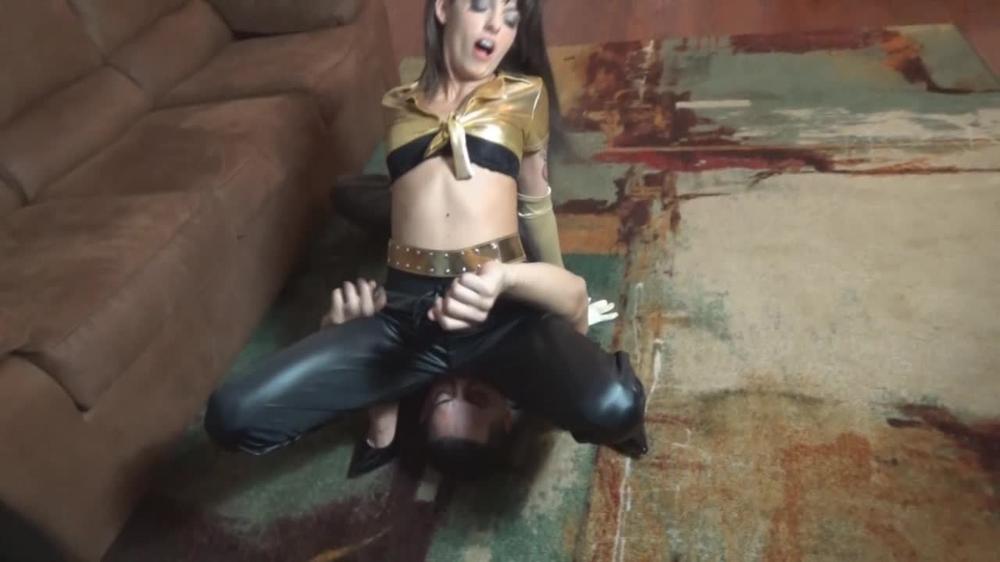 STEP-MOMMY KNOWS BEST - Femme Fatale Facesitting
