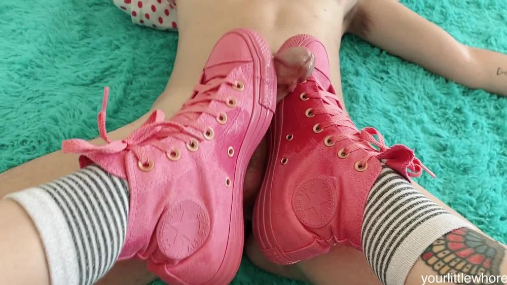 Blowjob Shoejob Cum On Sneakers