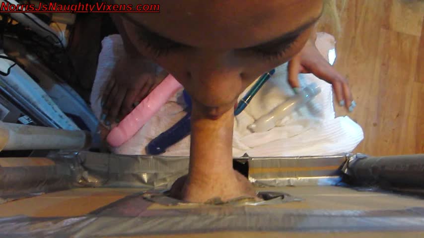 Latina Maid gives a gloryhole bjtoclient