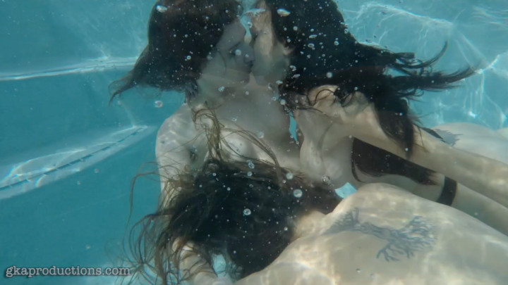 Underwater Lesbian Threesome - FULL