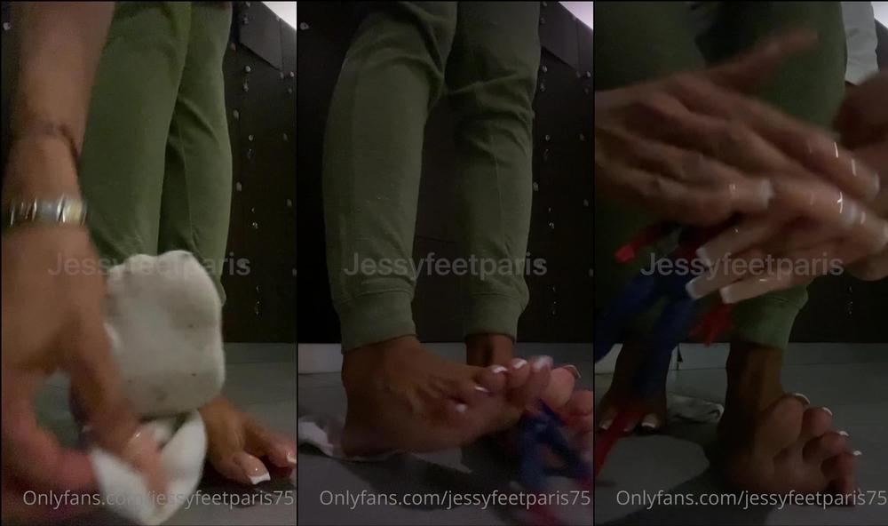 jessyfeetparis75 05 05 2022 2446062928 Dans les vestiaires de ma salle de sport ï¸ââï¸ Je défonce SPIDERMAN Tu aimes l