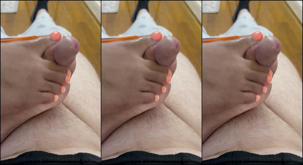 Ebony Toe Job