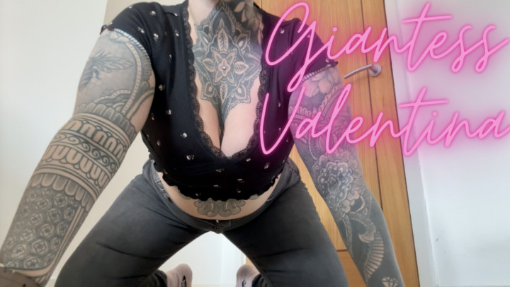 Giantess Valentina