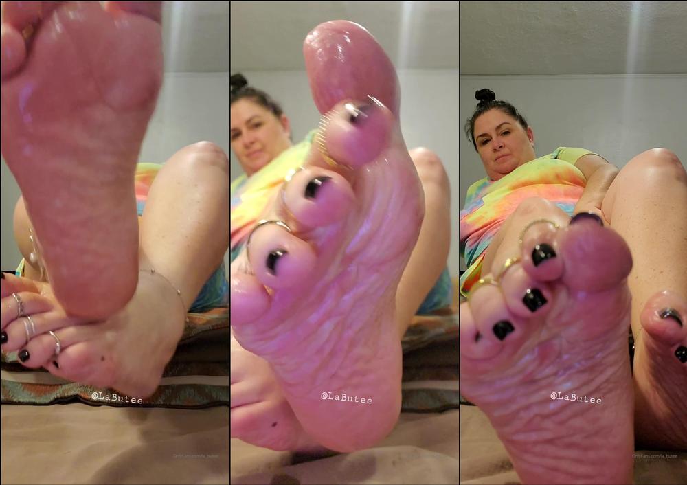 la butee 01 07 2021 2150492073 silver gold oiled soles fun