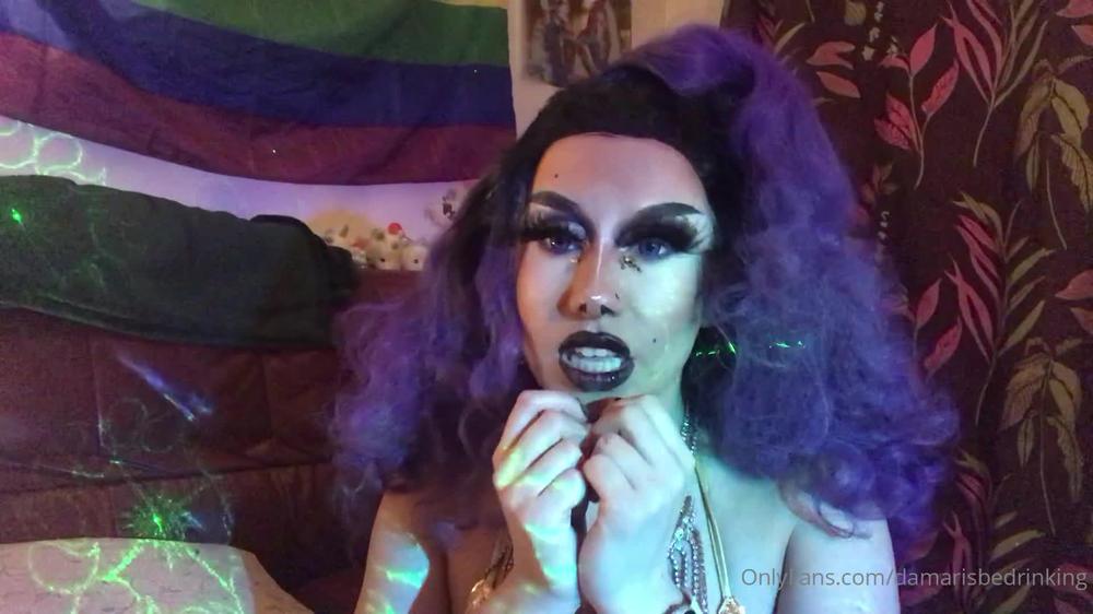 damarisbedrinking 35948387 2020 07 27 being weird
