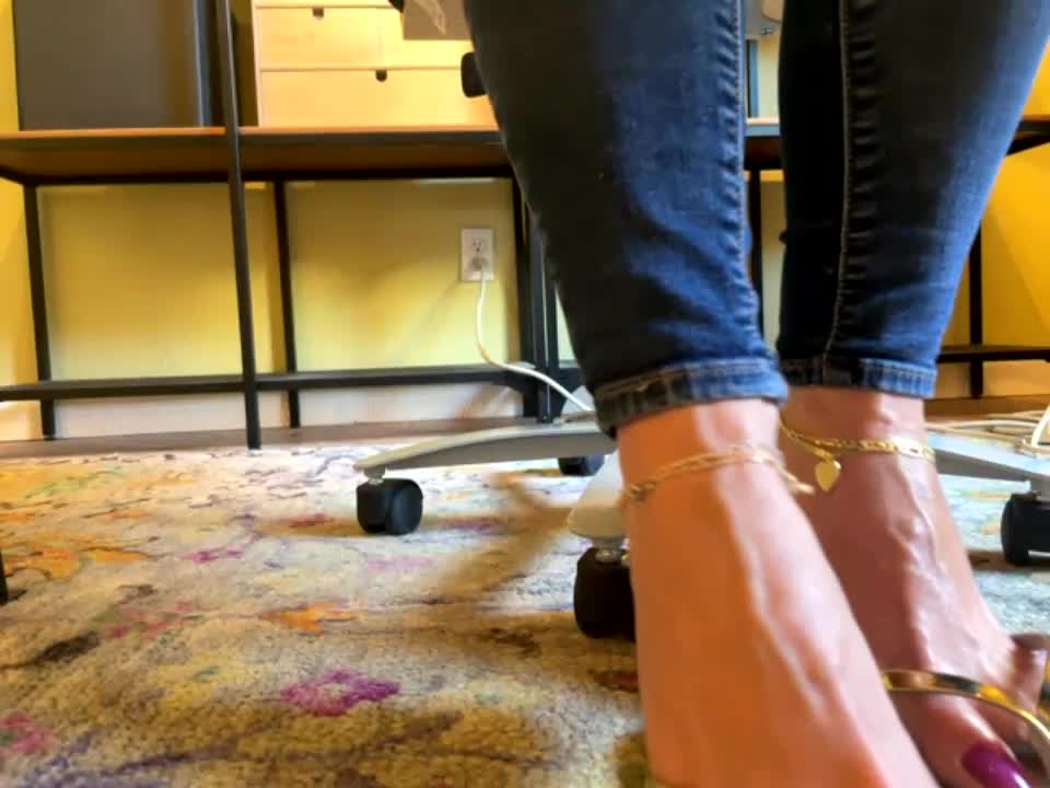 mimifootnipclips 364193890 2022 07 18 tune in for more livestreams