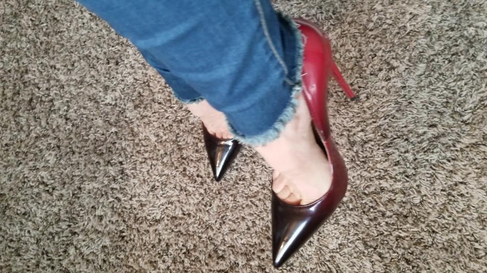 zephianna 01 04 2020 205934494 Just a quick clip to remind you that  Louboutins taste better