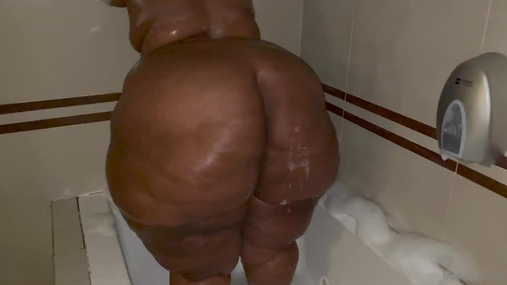 mzkandipear 13 04 2022 2424043013