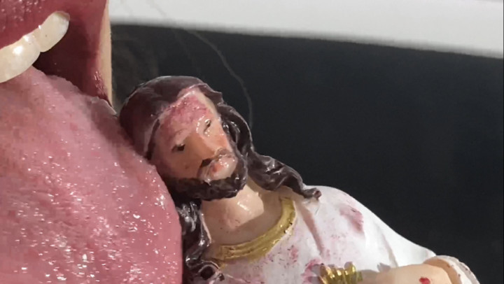 Jesus and the Bible slaves to my body - July 09, 2022