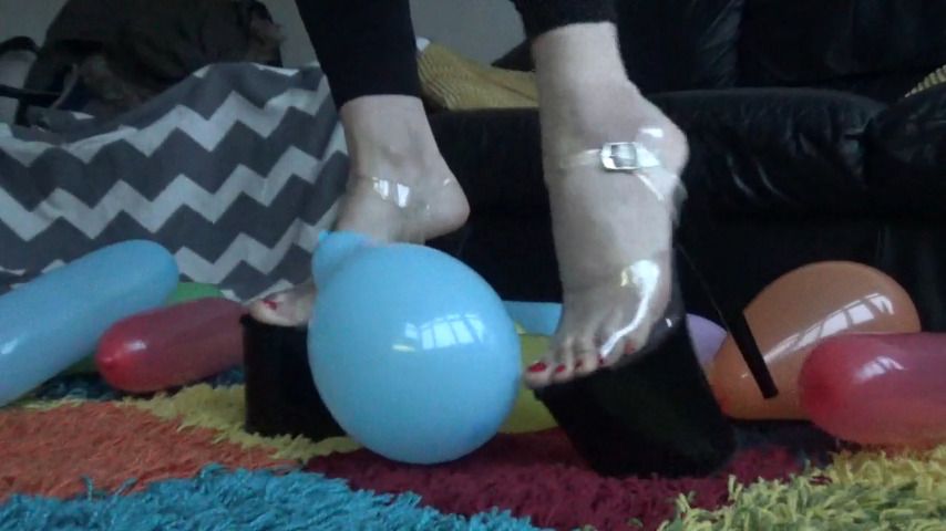 BALLOONs VS HEELS