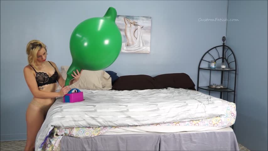 Amber's HUGE Airship Experience