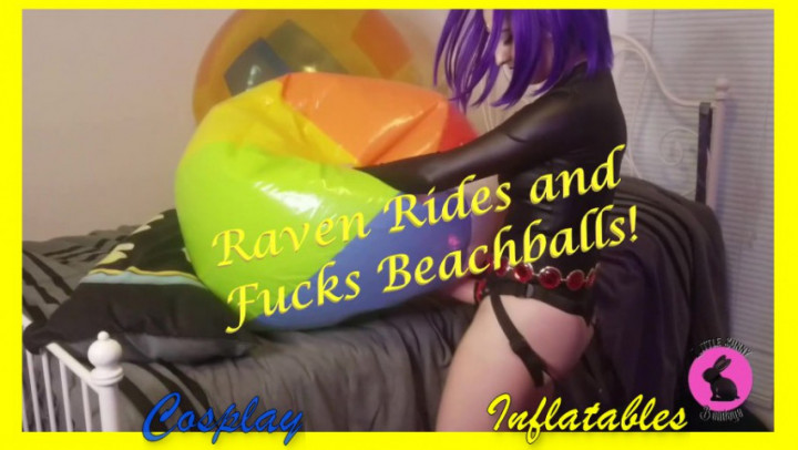 Raven Rides and Fucks Beach Balls - Aug 4, 2021