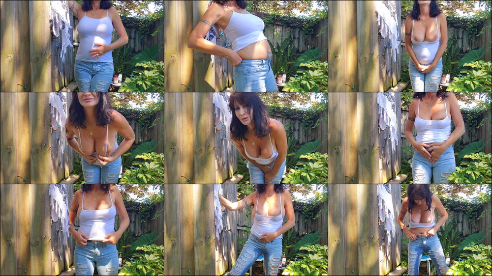 FULL BELLY PEEING IN JEANS