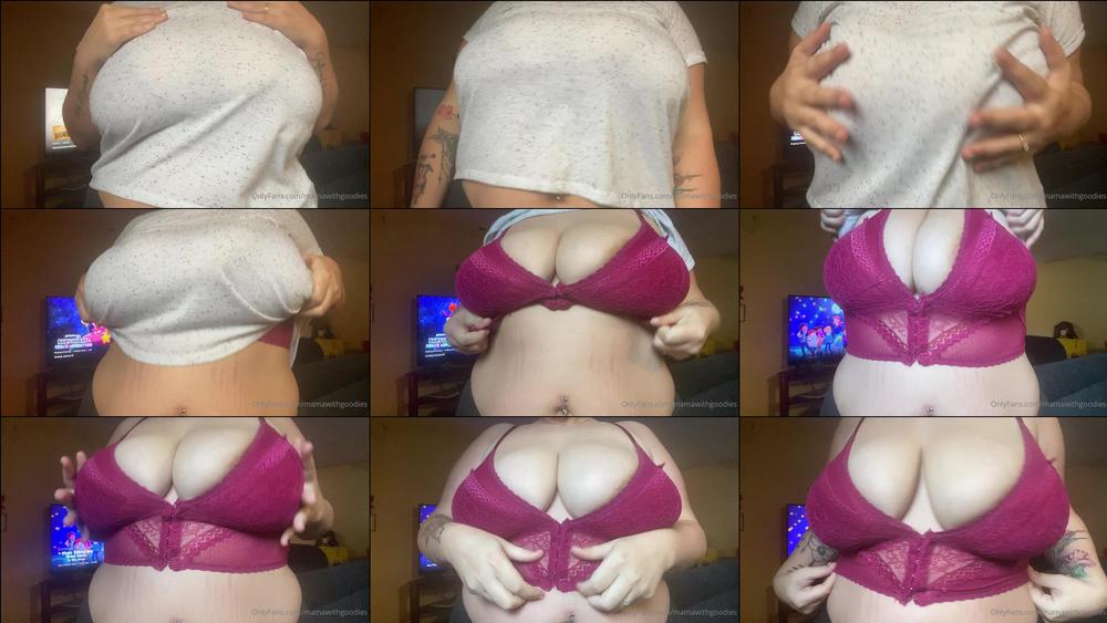 mamawithgoodies 01 01 2021 1999263416 Boob drop this morning  3