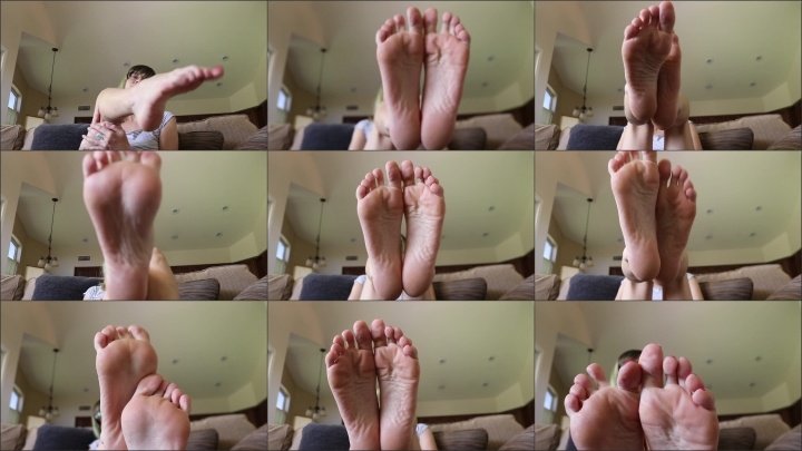 Lexi Dollface Tickle My Feet