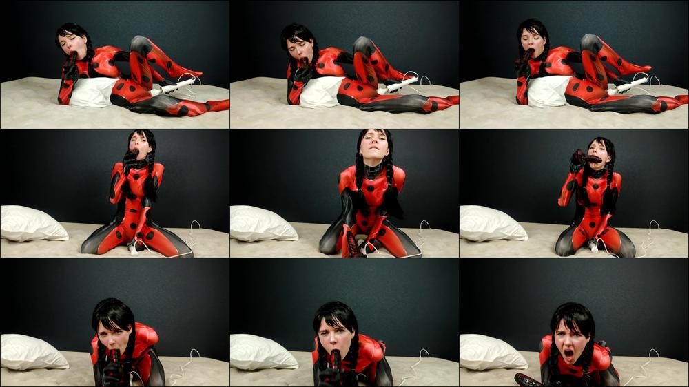 Ladybug - Pussy Play And Dildo Sucking - Dec 15, 2021