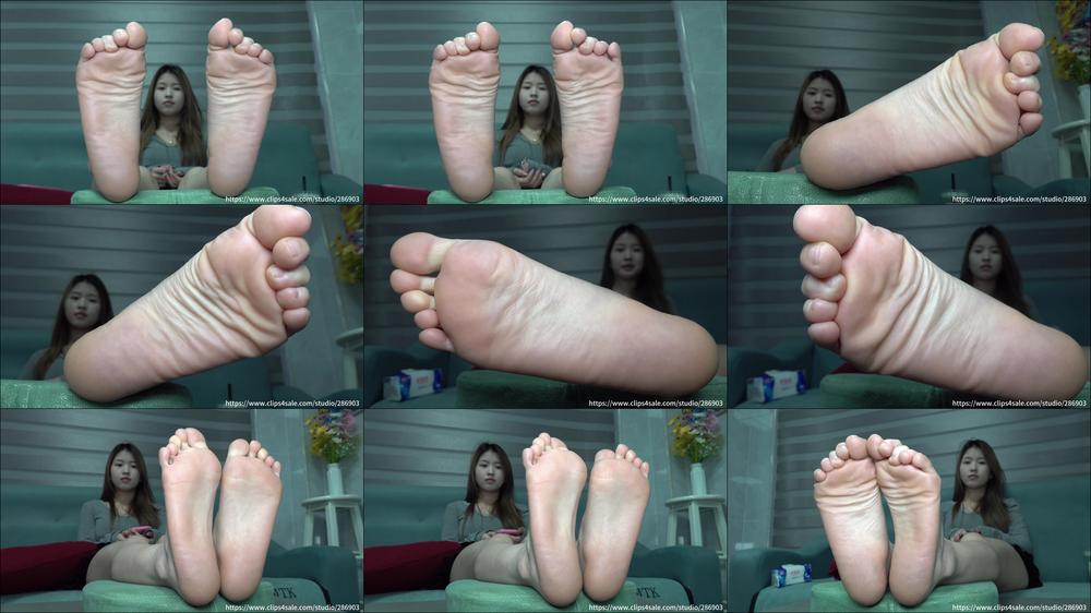 aapary - Close-Up Of Xiuting'S Smooth And Sexy Soles