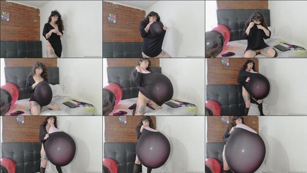 B2P A PINK 36 INCH BALLOON INSIDE MY 5XL  T - SHIRT - November 18, 2024
