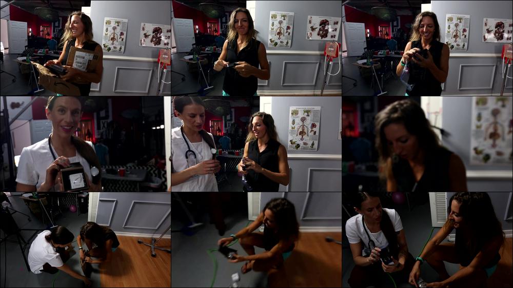 Lora's Mini Unboxing at MoulanRouge - November 03, 2020