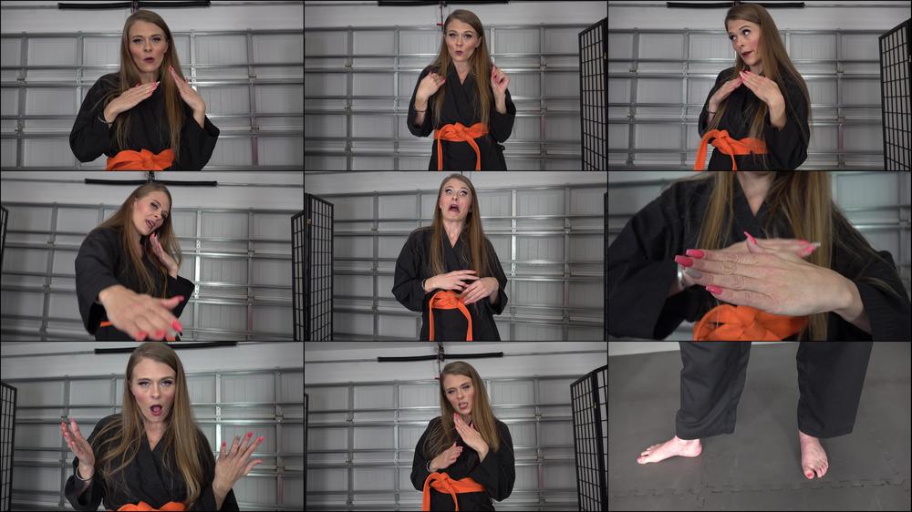 KITTY QUINN'S STRONG KARATE HANDS - March 02, 2022