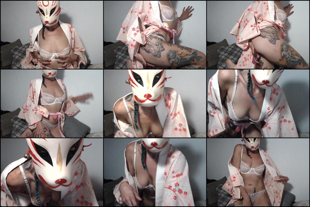 Geisha with the Mask