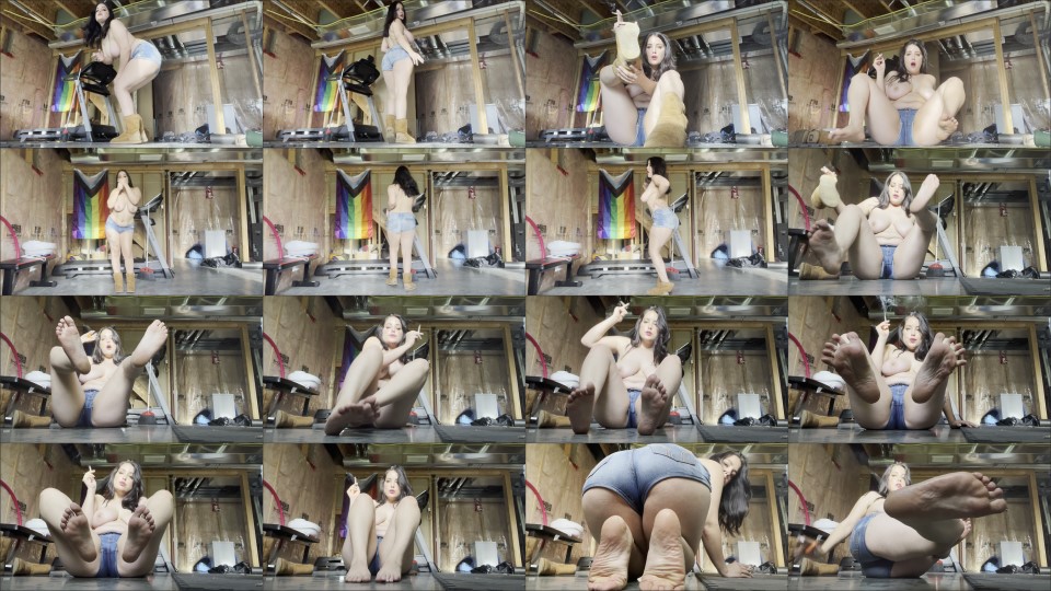 Girlontop880 Custom P– Desperation Smoking In Uggs