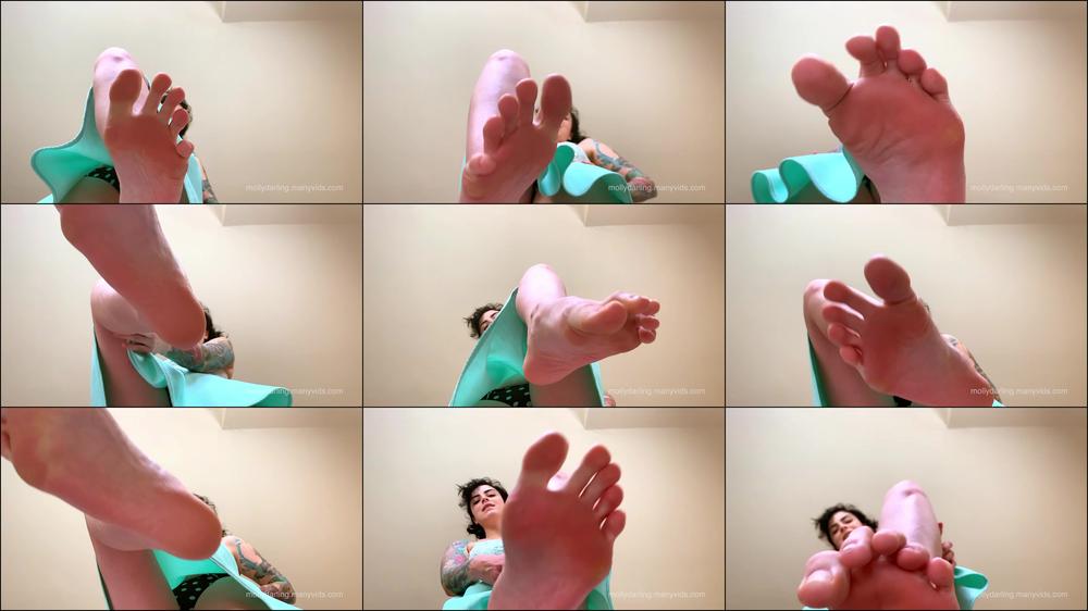 Giantess Makes You Lick Her Feet