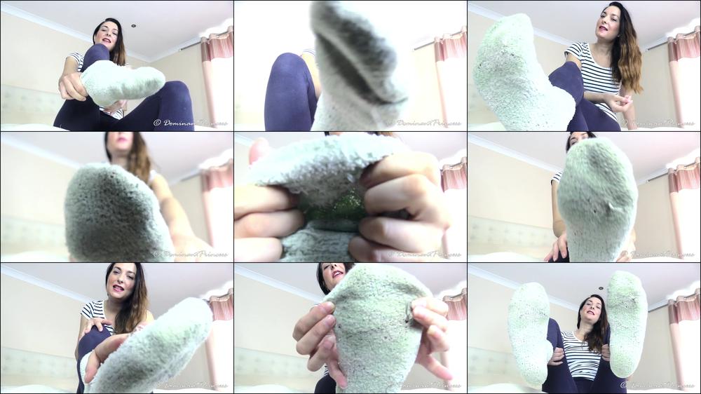 Dominant Princess - Smelly Bed Socks (1080p)