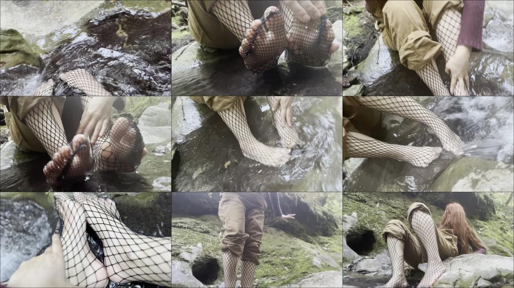 Splishy Splashy Feet